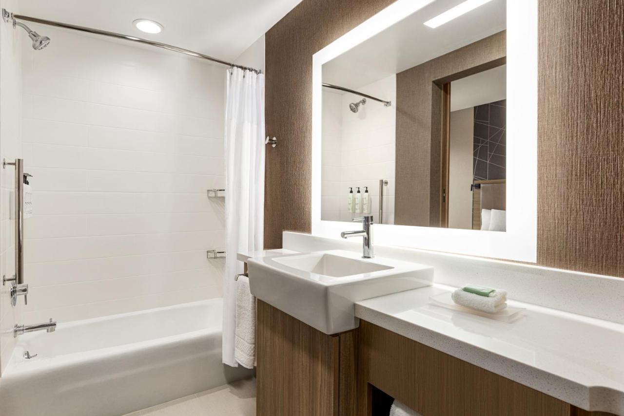 Springhill Suites By Marriott Camp Hill Экстерьер фото