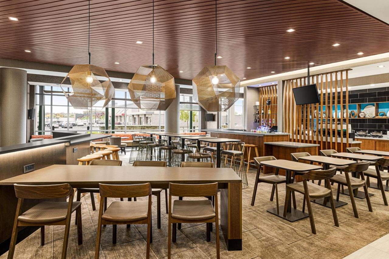 Springhill Suites By Marriott Camp Hill Экстерьер фото