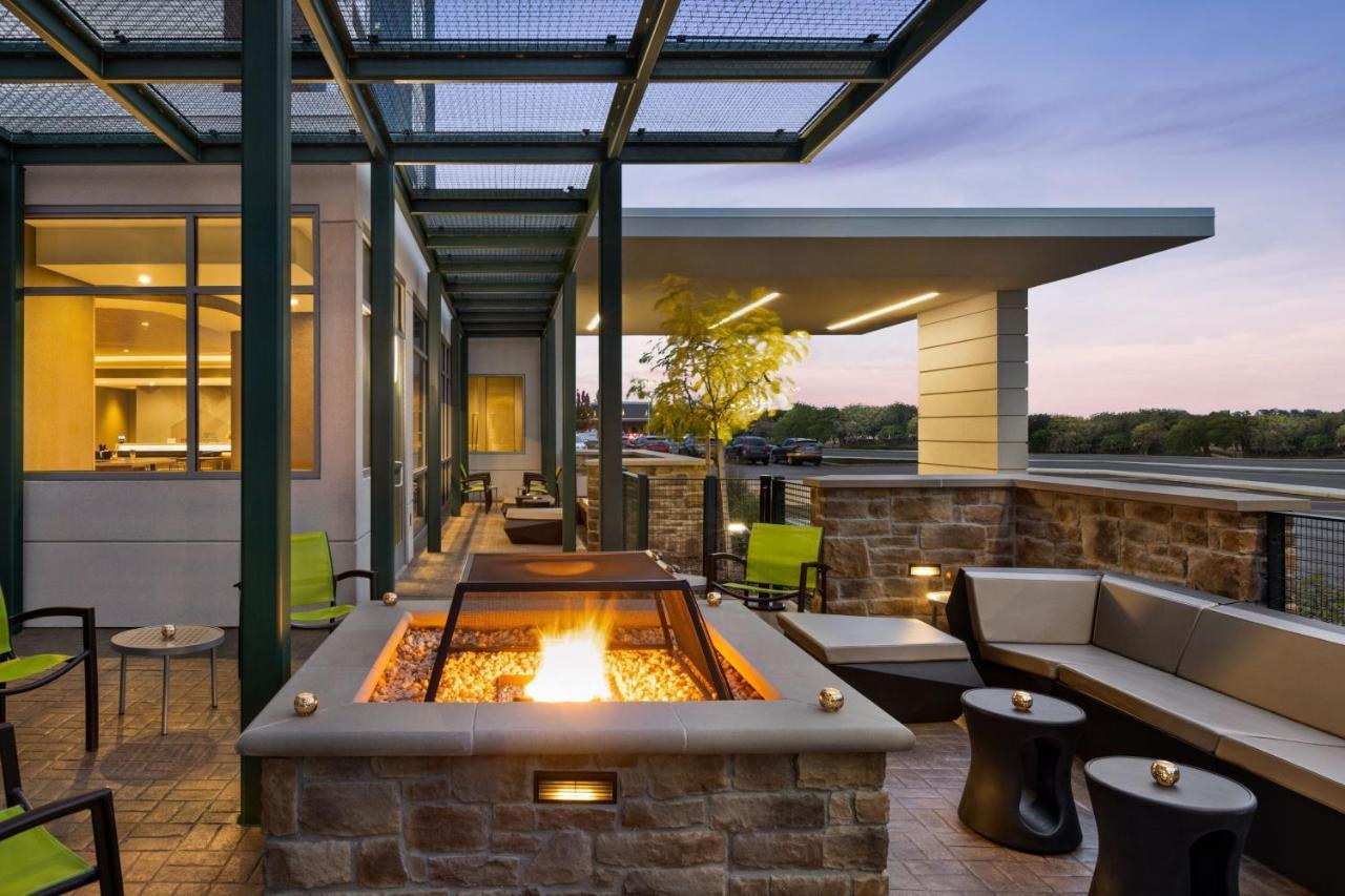 Springhill Suites By Marriott Camp Hill Экстерьер фото